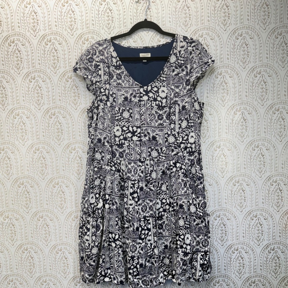 Garnet Hill Shift Dress Womens 12 Navy White Floral Patchwork V-Neck Viscose